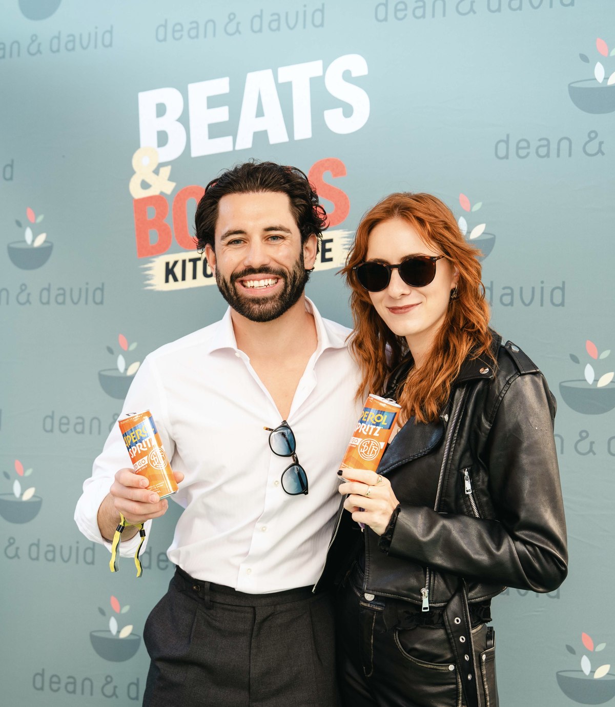 Das Elijah-Entertainment-Team beim Beats & Bowls Kitchen Rave von dean & david